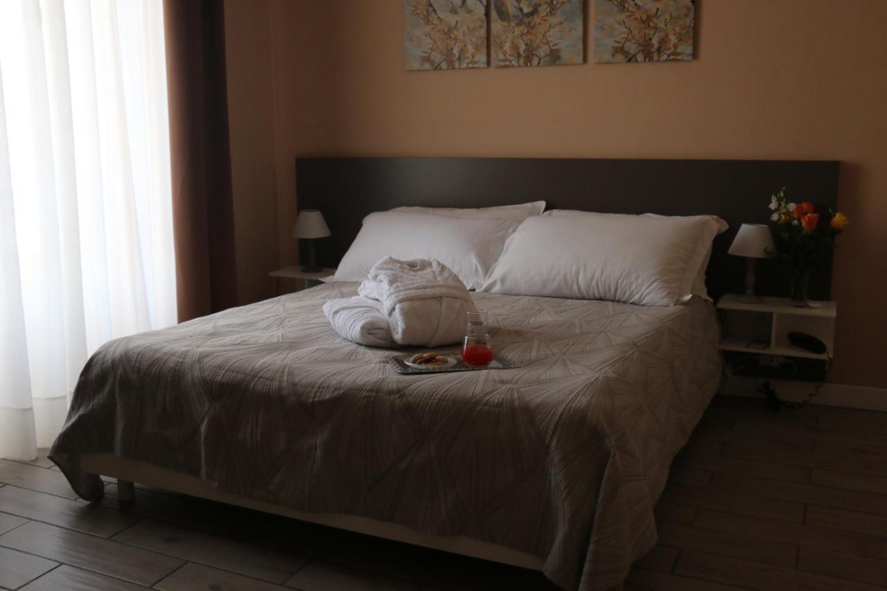 Hotel Regina Margherita Bordighera Exteriör bild