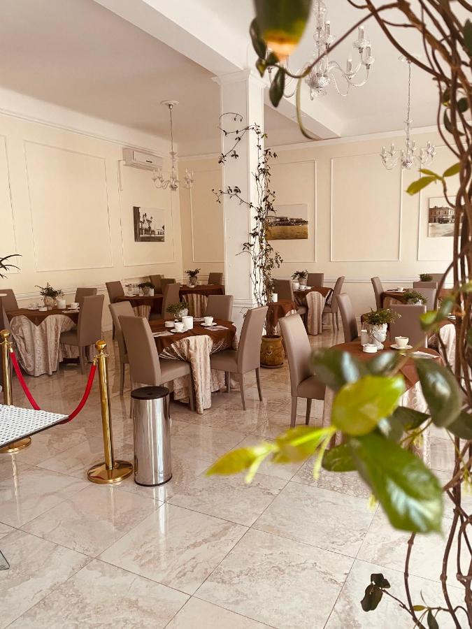 Hotel Regina Margherita Bordighera Exteriör bild